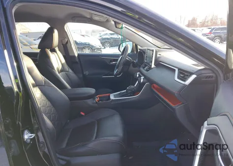 2021 Toyota Rav4 Adventure z USA, uszkodzony, nr VIN 2T3J1RFV8MW186851